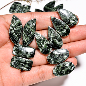 Paire de séraphinite naturelle Cabochon de quartz Tailles personnalisables en vrac Exportateur indien Pierres précieuses en vrac pour la fabrication de bijoux - Product Image 6