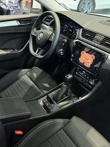 2025 Coche de gasolina 1.4T de tamaño mediano de alta configuración DSG 280 TSI, estilo de lujo, precio de fábrica, sin accidentes y listo para usar - Product Image 5