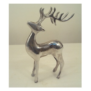 Ornement de renne assis en aluminium fini pailleté d'or pour la maison salon fête de noël dessus de table article décoratif - Product Image 6