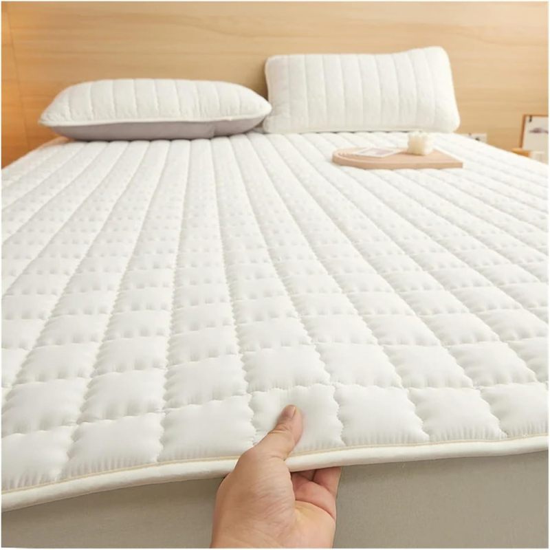 Bedlore Comfortable Thickened Quilted Mattress Topper