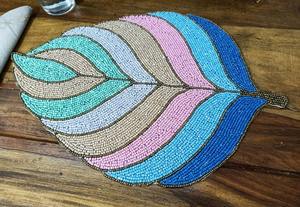 Manteles Individuales de Vidrio Hechos a Mano con Cuentas, 12x12 Pulgadas, Diseño Moderno y Lujoso para Bodas, Decoración de Mesa de Comedor con Diseño de Girasol - Product Image 2