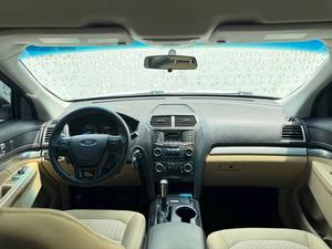 Nuevas Llegadas para el Mercado Global: Ford Explorer S T D 3.5L 4WD 2017 - Product Image 3