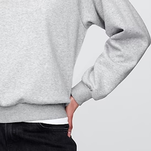 Sudadera de Color Sólido para Mujer, con Logotipo Personalizado para Compradores Mayoristas, Duradera, de Corte Holgado y Manga Larga para Invierno, Cuello Redondo 2026 - Product Image 4