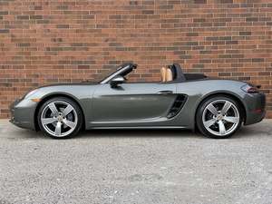 Amazing perfect used 2022 P-o-r-s-c-h-e 718 Boxster RWD with low mileage in stock offered at a fantastic <b>deal</b> - Product Image 6