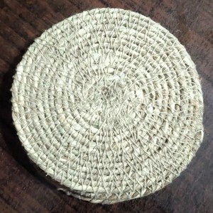 Sous-verres et sets de table et contenants organiques faits à la main Sous-verres en jute fabriqués avec excellence pour un usage domestique - Product Image 6