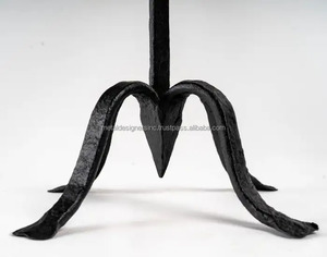 Paire de bougeoirs en métal à 3 bras en fer forgé noir à la main bougeoirs décoratifs pour la maison et les cadeaux - Product Image 4