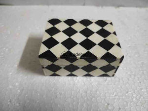 Caja organizadora clásica con incrustaciones de resina, solución de regalo y almacenamiento de joyas hechas a mano de Tradebyd - Product Image 2