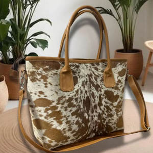 Fabricación de Bolsos de Mano de Cuero Vacuno para Mujer Hechos a Medida, Estilo con Cremallera Más Vendido, Disponible a Precio Económico - Product Image 4