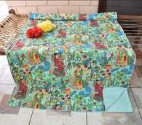 Couettes kantha sur mesure pour la maison et les hôtels disponibles dans une large gamme de modèles également dans une variété de couleurs.