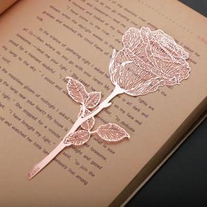 Marcapáginas de metal con forma elegante, perfecto para lectores que aman los accesorios elegantes e inspirados en la naturaleza - Product Image 6