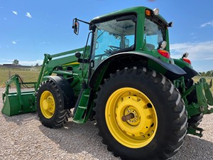 Tracteur agricole d'occasion JD 7330 MFWD 2018 2019 Diesel pour travaux sur le terrain - Product Image 1