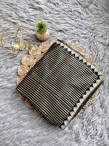 Saree en mousseline de soie prêt à l'emploi de style traditionnel Bollywood vêtements de fête en ligne Collection de saris fantaisie pour femmes de créateur - Product Image 4