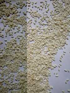 เมล็ดงาดำปอกเปลือกคุณภาพพรีเมียม เมล็ดธรรมชาติคุณภาพสูงสำหรับทำอาหาร อบขนม ของว่าง และสูตรอาหารเพื่อสุขภาพ - Product Image 3