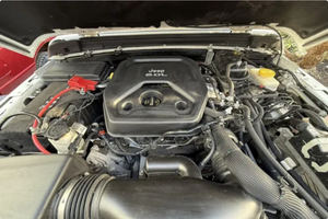 LISTO PARA CONDUCIR - USADO, VOLANTE A LA IZQUIERDA |   CONDUCCIÓN DERECHA |   JEEPPP WRANGLERRR SPORT 2019 - Product Image 6