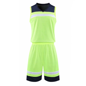 Uniforme de equipo de baloncesto personalizado, uniforme de diseño personalizado, venta al por mayor, buena calidad, secado rápido, 100% poliéster, conjuntos de uniformes de baloncesto - Product Image 1