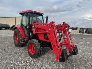Excelente Proveedor, Potente Tractor TYM T654 Multifuncional Usado con Cargador, 67HP, 4x4, Buen Precio, Tractor Agrícola - Product Image 5