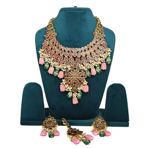 Ensemble de collier de mariée plaqué or Kundan rose et vert avec perles et diamants pour mariage ou cadeau - Product Image 4