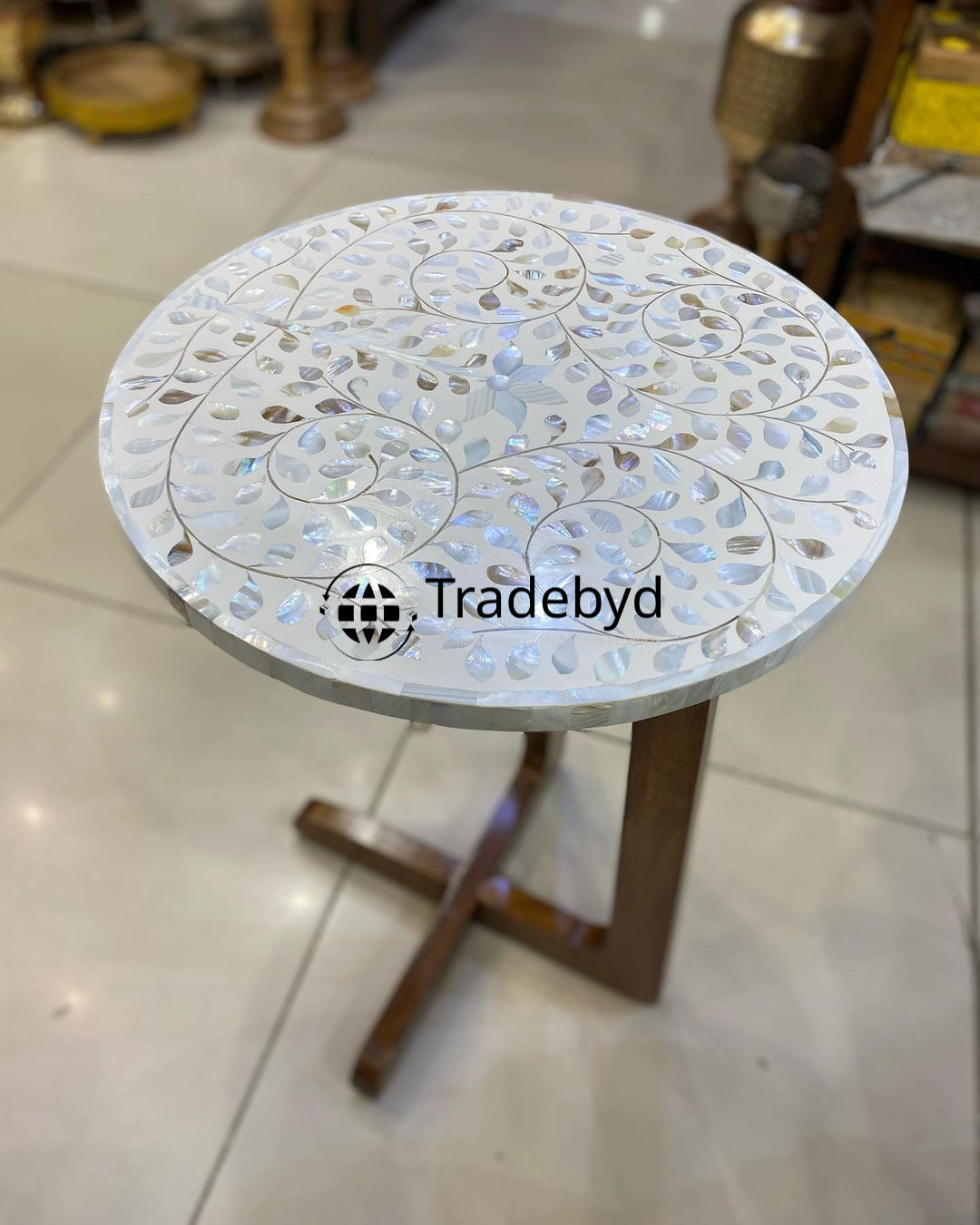 Available in different Colors