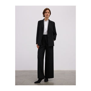 Chaqueta Blazer de Mujer con Detalle de Abertura Lateral en Viscosa - Product Image 4