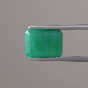 Esmeralda Natural Certificada IGI, Suelta, 4.43 Quilates, Corte Esmeralda Octogonal, 12x9mm, Tallada a Mano, Encerada/Aceitada, Pulida, Verde, Excelente Calidad - Product Image 1