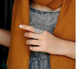 X แหวนเทอร์ควอยซ์ในเงินสเตอร์ลิงคําพูดทางเรขาคณิตด้วยเครื่องประดับโบฮีเมียนหินเทอร์ควอยซ์สําหรับผู้หญิงสําหรับงานแต่งงาน - Product Image 3