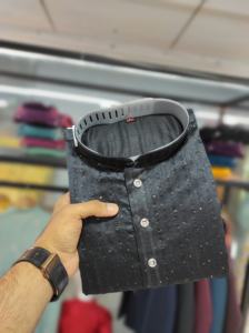 Secuencia de Jequard tejida de algodón y seda para hombres Kurta estilo formal indio y pakistaní para fiestas de temporada de bodas - Product Image 4