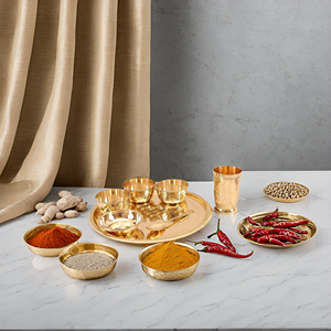 Juego de cena de latón de diseñador de 7 piezas Juego Thali-1 plato, 3 tazones, 1 tazón Chuttney y 1 vaso-Vajilla Artículo de regalo - Product Image 5