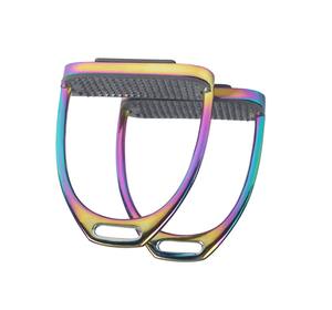 Nouvelle arrivée d'étriers d'équitation en aluminium Poignée de sécurité légère Base large Conception directe d'usine OEM - Product Image 1