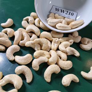 Noix de cajou Kaju WW210 Noix sèches Emballage personnalisé Noix et amandes SANTIGO - Product Image 1