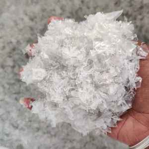 Flocons de PET recyclé, matériau de première qualité, haute transparence et plastique propre, prêt pour la production - Product Image 3