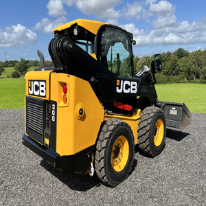 Chargeuse compacte JCB à moteur diesel, garantie 1 an, à vendre, qualité supérieure, livraison rapide pour projets commerciaux et industriels - Product Image 1