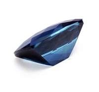 Topaze bleue de Londres naturelle longue dames de coussin coupe pierre précieuse en vrac à facettes affaire en gros fabricant prix de gros fabrication de bijoux