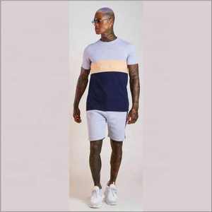 Vente en gros d'ensembles jumeaux pour hommes ensemble de t-shirts et de shorts à la mode 100% coton ensembles jumeaux de panneaux rayés au design personnalisé - Product Image 6