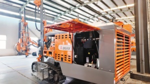 Plataforma de Perforación de Superficie DTH ZGYX452 de Bajo Mantenimiento, Motor con Compresor de Aire Integrado, Accionamiento Diésel, Profundidad Máxima de Perforación de 21 m, para Minería - Product Image 2