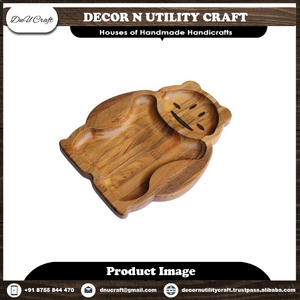 Petites assiettes rondes faites à la main en bois d'acacia naturel, design contemporain, écologiques, multi-usages, en vente au meilleur prix - Product Image 6