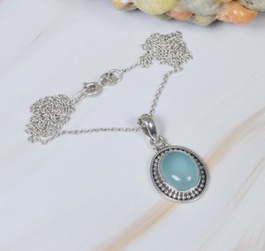 Aqua Calcedony Pendentif élégant en argent sterling 925 Pierre de naissance de mars faite à la main avec placage d'or pour cadeau d'anniversaire - Product Image 3