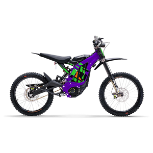 Vélo électrique tout-terrain Surron avec technologie de moteur avancée, suspension réglable et freinage hydraulique fiable pour plus de sécurité - Product Image 5