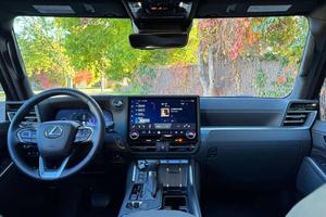 LISTO PARA ENVIAR LHD/RHD 2025 LEXUS GX 550 OVERTRAIL+ V6 BITURBO 4WD ALTAMENTE EQUIPADO - Product Image 4