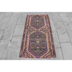 Alfombra Vintage de 2.6x5.2 pies, Alfombra Turca Pequeña, Alfombra Marroquí Marrón y Azul - Product Image 1