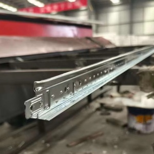 Système de grille de plafond galvanisé et profilés métalliques pour structure de plafond suspendu avec profilés métalliques - Product Image 3