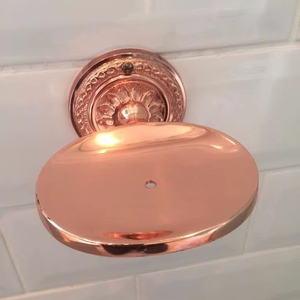 Porte-savon en métal fini cuivre antique parfait pour les maisons contemporaines Salles de bains de luxe et intérieurs d'appartements - Product Image 1