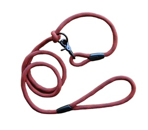 ตาหมากรุกสีดำและสีแดงจูงสุนัข - Product Image 1