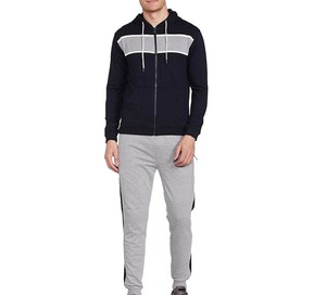 Conjunto de pantalones cortos y Sudadera con capucha de dos piezas de algodón transpirable sólido unisex ropa de calle personalizada - Product Image 1