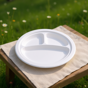 Piatto Rotondo Bianco in Carta da 9 Pollici con 3 Scomparti, Adatto al Microonde, in Bagassa Naturale, Monouso - Product Image 3