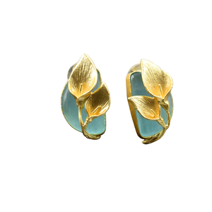 Boucles d'oreilles clous en pierre mate plaquées or, vente chaude, magnifiques bijoux disponibles en différentes couleurs de pierre pour femmes et filles - Product Image 5