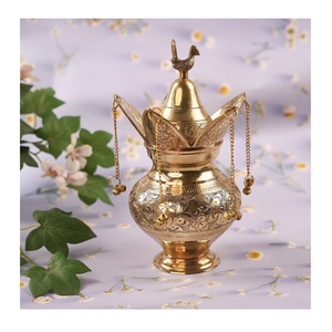 Ensemble Kalash et Noix de Coco en Laiton Gravé, Accessoire Divin pour la Salle de Prière - Product Image 1