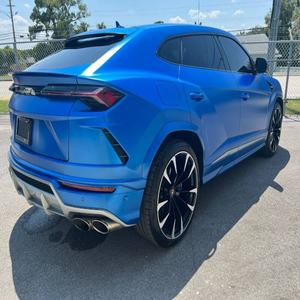 Lamborghini Urus 2021 en excellent état - Product Image 3
