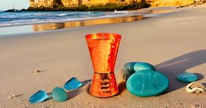 Ensemble de 4 verres à liqueur Jigger en cuivre pur finition martelée 2oz/1oz Double Jiggers-pour boire de la bière - Product Image 6