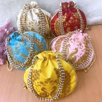 Style Rajasthani Paon Or Broderie Travail Potli Sacs Resham Patti Designer Potli Sacs pour Mariage et Festivals Saisons Sacs