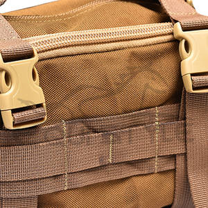 Sac de sport en toile kaki pour hommes pour les sports de plein air robuste multi-fermeture à glissière étanche pour la chasse, la randonnée et les voyages - Product Image 5